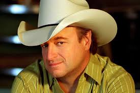 Mark Chesnutt Pays Tribute to His 'Outlaw' Heroes