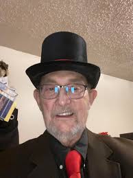 Introducing myself as a Knight alum in Key West