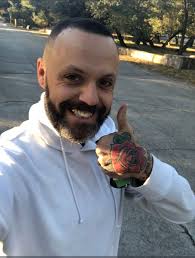 I need all Justin Furstenfeld fans to Check in 😍🎸🎸