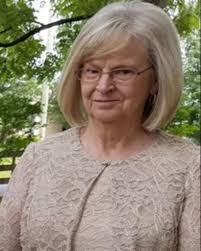 Phyllis Tungate's Instagram, Twitter & Facebook