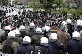 More images for συγκεντρωση συνταγμα » Syntagma Epeisodia Se Sygkentrwsh Me Arnhtes Toy Koronoioy Ripsh Xhmikwn Apo Mat E8nos