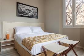 La notte successiva isaac vede nella sua stanza dapprima un uccellino in volo e, poco dopo, nuovamente l'apparizione di angelica che tenta invano di abbracciarlo. Angelica Bologna Prezzi Aggiornati Per Il 2021