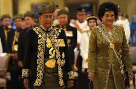 Walau bagaimanapun, pihak kerajaan malaysia masih menyimpan senarai nama 11 orang rakyatnya dari pengetahuan umum untuk menjaga. Kacang Dal Senarai Raja Dan Sultan Di Malaysia
