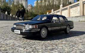 Image result for Oxford White 1990 Lincoln