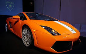 Side View Of Lamborghini Gallardo Limited Edition Browse Autoinfoz Com For More Car Reviews In India Lamborghini Gallardo Luxury Marketing Lamborghini Cars