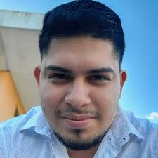 Cris Andrade (@jovanny.andrade.716) • Facebook