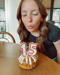 Gibbie Kay's perfect day for her FIFTEENTH birthday! Skipped school to play  golf, got Starbies, ate at Hana and celebrated with a confetti Bundt cake  🎂 @gibbiekaygolf