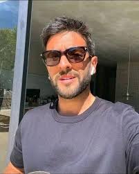 For the last time should I tattoo my Face