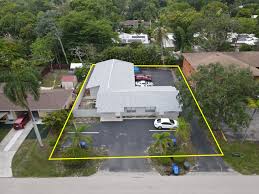 View floor plans, photos, prices and find the perfect rental today. 2538 Congress St Fort Myers Fl 33901 Congress Apartments Loopnet Com