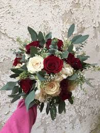 The possible choices for fall wedding flowers are many that could be used alternatively among the flowers and dining room table decoration used. 900 Bouquets Ideas Flower Arrangements Bouquet Flowers