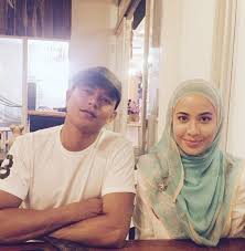 Bella dally dedah jarang dapat 'spend time' dengan nazim. Video Bella Dally Bawa Ayam Penyet Untuk Nazim Othman Di Hospital