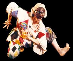 Il famoso personaggio, forse tra i più amati dai bambini, raccontato in una filastrocca del maestro gianni rodari. Filastrocca Di Carnevale Il Vestito Di Arlecchino Salotto Della Resilienza Creativa