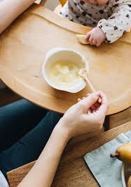 Puree De Base Pour Bebes Aux Fruits Trois Fois Par Jour In 2020 Baby Food Recipes Baby Puree Baby Feeding