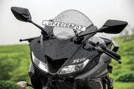 Checkout the front view, rear view, side view, top view & stylish photo. Ktm Rc 125 Vs Yamaha Yzf R15 V3 0 Comparison Autocar India