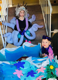 Here's everything you need to look like ursula. Here Is The Homemade Ursula Costume My Wife Made For Our Oldest Daughter Bonus Baby Mermaid Disney