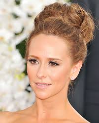 Available on ntsc dvd here : Starfrisuren Haare Hoch Promis Mit Top Knots Brigitte De