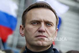 Putin, navalny said in the video. Divonis 3 5 Tahun Penjara Navalny Putin Takut Republika Online