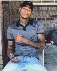 Neck tattoos for men are a bit special, since they can be seen even when you have your clothes on. Pin On Neck Tattoo