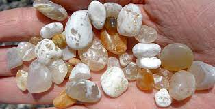 Agate Hunting On The Beaches Of California S North Coast Near Redwood National Park Blues Ambers Whites Redwood National Park Rock Hounding California