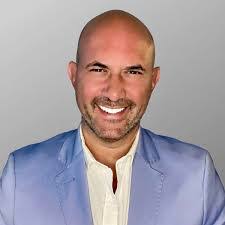 Douglas Galan's Instagram, Twitter & Facebook