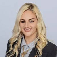 Erin Calvert's Instagram, Twitter & Facebook