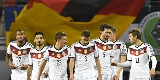 L'équipe d'allemagne de football remporte la coupe du monde de football de 1990 sous la direction du kaiser franz beckenbauer (entraîneur depuis 1984) et atteint à nouveau les sommets. Coupe Du Monde 2018 Calendrier Et Classement Du Groupe F