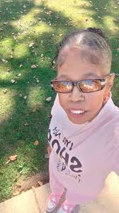 Good afternoon my old school lounge friends, I'm currently taking a lil  break from adding but I'll pick it back up later today, have a great day