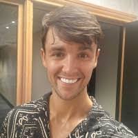 Coleen Javier's Instagram, Twitter & Facebook