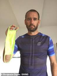 Benjamin glynn, 39, was secretly filmed by a fellow commuter on train home. British Anti Masker Faces Six Months In Singapore Jail After Boarding Train Without A Face Covering World News Curatory