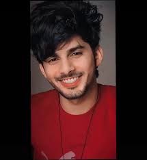 ❤️ Smile ❤️ . . . . . . #picoftheday #smile #teamhasan8 #photography #tack  #smilyface #cute #model #mumbai #explormore