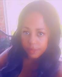 They called it her " Diplomatic Greeting" aka Public Ass Kissing yet the  Skunt cries "Constitutional Crisis" the next day. Someone PLEASE vote her  out of office or investigate her for crimes