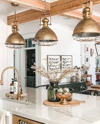 Get a clear sense for how island lighting fits into the larger kitchen interior scheme, as well how it balances the other lighting elements in the space. Selecting The Best Kitchen Island Lighting 10 Things You Should Consider Decoholic