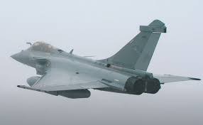 Mur du son était hier samedi 22 septembre place de la république à paris pour la journée mondiale des sourds. Un Rafale Franchit Le Mur Du Son Au Dessus De Paris Une Belle Connerie Mon General Agoravox Le Media Citoyen