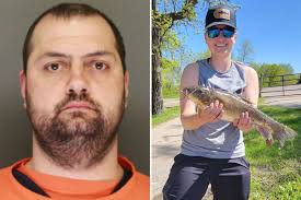 Crazed dairy worker 'beat colleague to death with a sledgehammer because he  didn't like her'