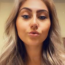 Karli Welch Pritchard (@karlielizabeth7)