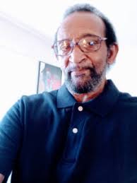 Robert Sellick's Instagram, Twitter & Facebook