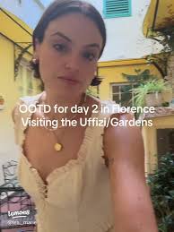 Stylish Outfits for a Day Trip in Florence