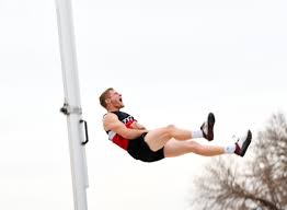 Jun 18, 2021 · the blue streaks' two vaulters, standouts both academically and athletically,. Watch Jaden Peters Sets South Dakota High School Pole Vault Record