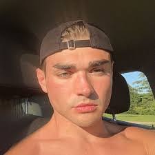 Dylan Chartier's Instagram, Twitter & Facebook