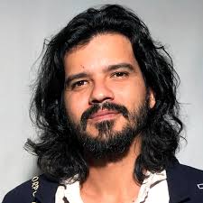 Raphael Costa's Instagram, Twitter & Facebook