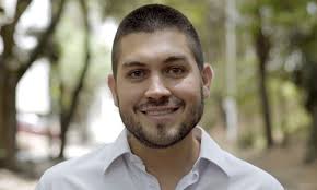 Alcalde de Palmira anuncia toque de queda una hora antes de iniciar y se va  de vacaciones