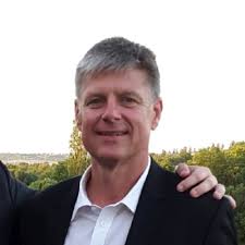 Medical experts have confirmed that cash and coins are safe to use.