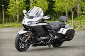 All this because great tourism has received very interesting improvements, even promising that the fuel consumption of the new honda gl 1800 gold wing tour 2021 will be lower. Honda Gold Wing Bagger 2021 Prices Specs Consumption And Photos