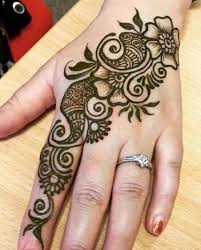 Easy And Attractive Floral Mehndi Design Idea For Hands Mehndi Designs For Beginners Beginner Henna Designs Henna Designs Easy