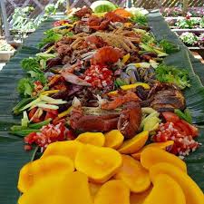 Birthday Food Ideas For Adults Pinoy Style Kamayan Filipino Pinoy Pinoystyle Noypi Filipinotable Table Filipino Recipes Filipino Appetizers Event Food