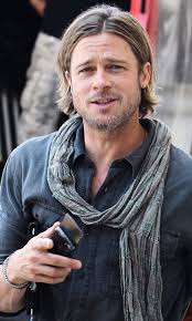 Here S Lookin At You Brad Pitt Wwz Style Casual Rugged On Point Brad Pitt Brad And Angelina Men