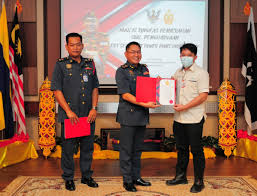 Only one specifically assigned response team member should communicate with the media regarding the accident. Sejingkat Power Corporation Team Recognised For Effective Fire Emergency Preparedness Response Sarawak Energy