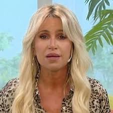 Tensión al aire: le cortaron abruptamente un móvil a Nancy Pazos en  "Intrusos"