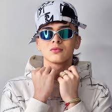 Stream CARLOS HERNANDEZ music