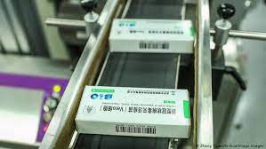 Das könnte die weltweite impfkampagne beflügeln, wenn china wie versprochen an das internationale impfprogramm covax liefert. Coronavirus Wie Wirksam Sind Die Impfstoffe Aus China Wissen Umwelt Dw 01 02 2021